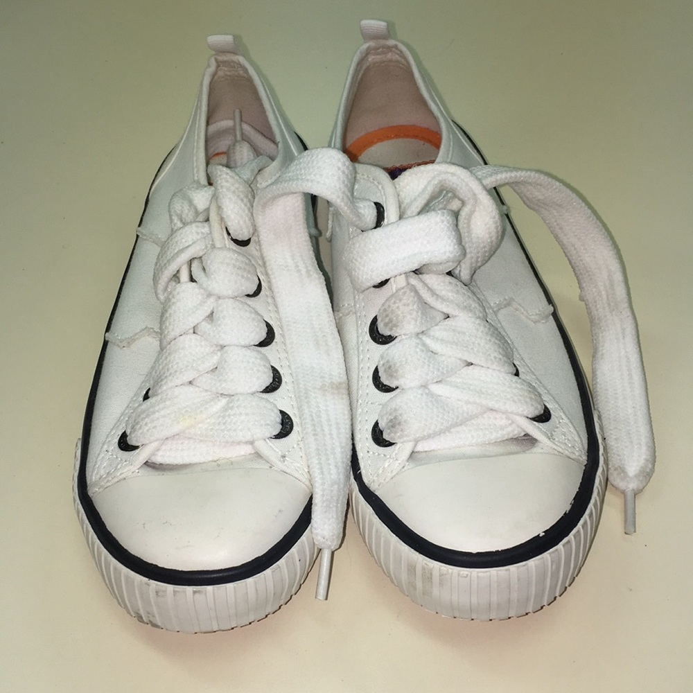 White Rocket Dog tennis shoes SZ7